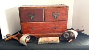 lot 344 image: Vintage Stereoscopes with Several Stereoscope Viewing Cards