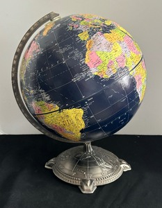 lot 410A image: Globemaster 12 Globe