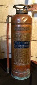 lot 369 image: Vintage W.D. Allen Fire Extinguisher