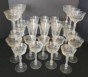 lot 400 image: Sparkling Rock Sharpe Halifax Stemware