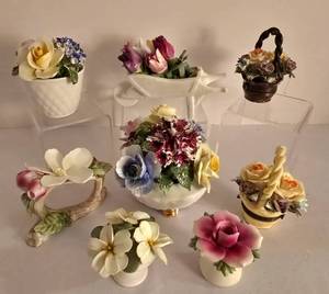 lot 413 image: Large Selection of Floral Porcelain Decor & Trinket Boxes