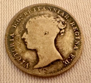 lot 456 image: Antique 1868 Britain Queen Victoria Three Pence Coin