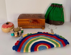 lot 425 image: Vintage Finds including a Vintage Wooden Carved Box and Vintage Wool Handbag