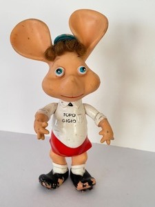 lot 426 image: Rare Vintage TOPO Gigio Maria Perego Vinyl Mouse Doll
