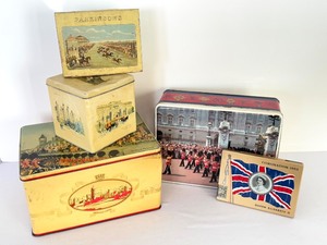 lot 427 image: Vintage United Kingdom Tins