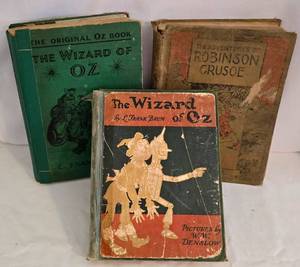 lot 464 image: Vintage Robinson Crusoe and Wizard of Oz Books