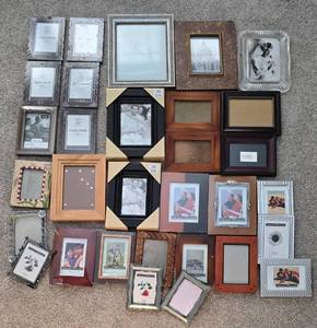 lot 472 image: Large Collection of Photo Frames, Many New