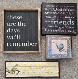 lot 478 image: Home Decor Collection