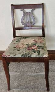 lot 481 image: Antique Harp-Back Carved Wooden Dining Chair