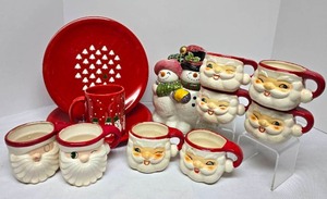 lot 509 image: Festive Holiday Serving Pieces