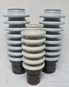 lot 514 image: Trio of Vintage Porcelain Insulators