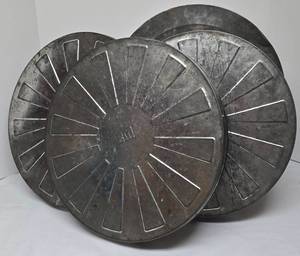 lot 517 image: Collection of Metal Film-Reel Tins