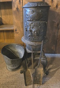 lot 521 image: Vintage Wood Burning Stove & More