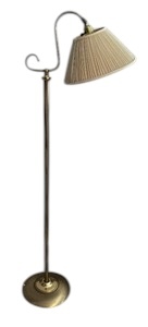 lot 121 image: Fine Vintage Floor Lamp