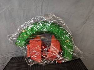 lot 113 image: 9 New LED Light Up Christmas Wreaths