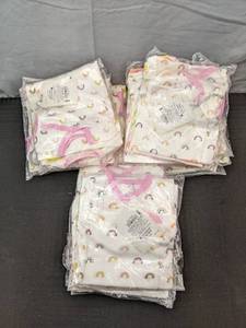 lot 140 image: 15 Brand New 2-Packs of Cloud Island Preemie Long Sleeve SleepersGowns