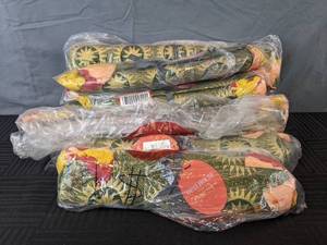 lot 138 image: 19 Brand New Opal HouseJungalow Table Runners