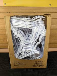 lot 237 image: 166 White Clothes Hangers