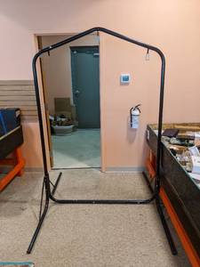 lot 313 image: Black Swing StandFrame