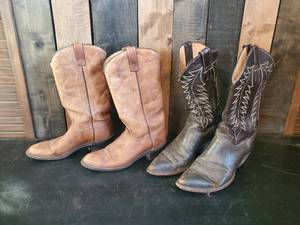lot 30 image: 2 Pair of Vintage Cowboy Boots