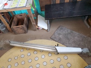 lot 98 image: 72 Long 1960s  70s Street Light