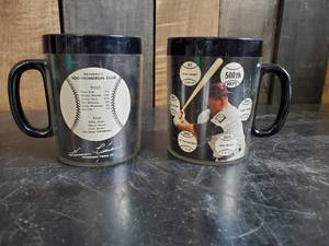 lot 44 image: 2 Thermo Serve Harmon Killebrew Coffee Mugs