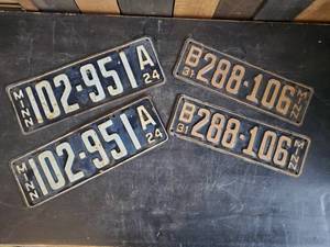 lot 63 image: 1924 AND 1931 MN License Plate Pairs