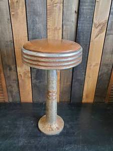 lot 94 image: Cool Heavy Art Deco Soda fountain Bar Stool