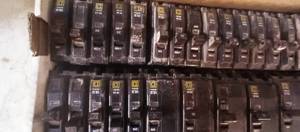 Square D Circuit Breakers 120v240v Assorted Amp