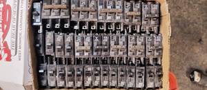Square D Circuit Breakers 120v240v Assorted Amp
