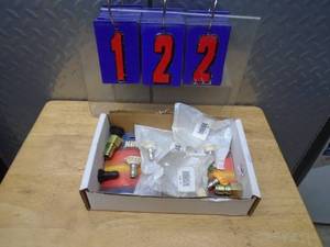 lot 122 image: Flat of pressure washer tips. As shown.