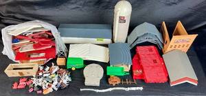 Vintage AO Smith Harvestore System and Farm Set