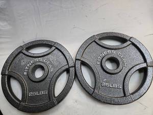 lot 10 image: Lot of two 25Lb Fitness Gear 2-Inch Weight Plates ( Used, Like new)