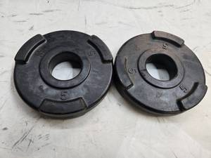 lot 20 image: Lot of Two 5LB 2-inch Rubber Weight Plates ( Used)