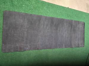 lot 54 image: Snakuga Yoga Mat ( Used)