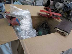 lot 7 image: Vintage Tin Airplanes, Fan Light Fi...