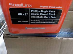 lot 9 image: 30 lbs. Steellinx Packaged Fastener...