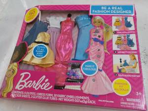 lot 106 image: Barbie Fashion Fit All Dolls...