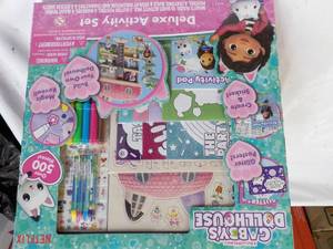lot 123 image: Deluxe Activity Set...
