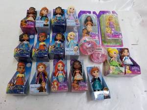 lot 140 image: Disney Toys...
