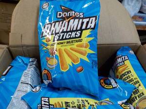 lot 158 image: 10 ct 9 oz bags Doritos Dinamita Ho...