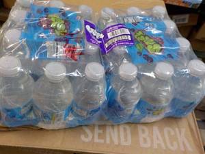 lot 165 image: 24 ct Splash Acai Grape Water...