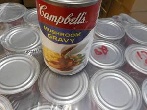 lot 171 image: 24 ct 10 12 oz cans Campbells Mus...