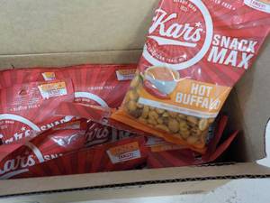 lot 196 image: 12 ct 4 oz bags Kars Hot Buffalo Sn...
