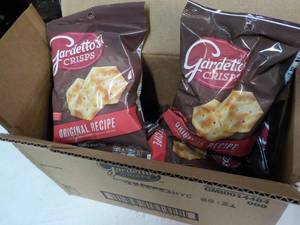 lot 204 image: Gardettos Crisp 7 ct 3 oz Bags pa...