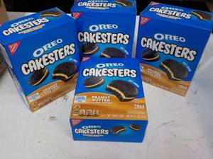 lot 210 image: 4 ct Oreo Cakesters Peanut Butter F...