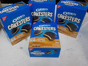lot 216 image: 4 ct Oreo Cakesters Peanut Butter F...