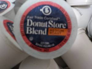 lot 221 image: 100 ct Donut Store Blend Medium Roa...