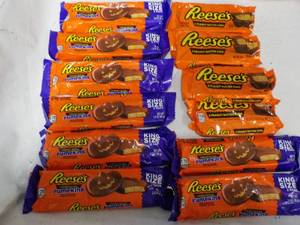 lot 276 image: Reeses Candy...