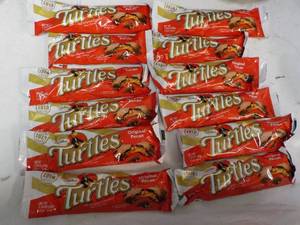 lot 287 image: Turtles Candy...